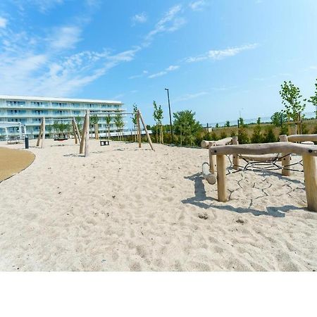 Kolobrzeg Apartamenty Polanki Aqua Z Bezplatnym Basenem, Bawialnia, Parkingiem I Fitness Екстер'єр фото