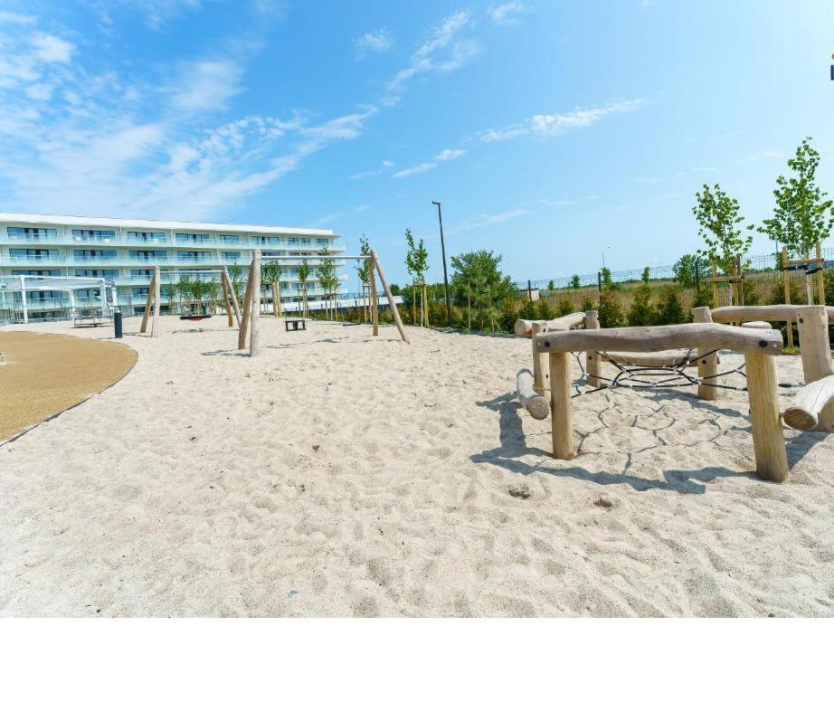 Kolobrzeg Apartamenty Polanki Aqua Z Bezplatnym Basenem, Bawialnia, Parkingiem I Fitness Екстер'єр фото